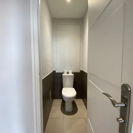 Centre Apartment *